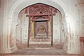 Orchha - Lakshmi Narayan Mandir Temple 